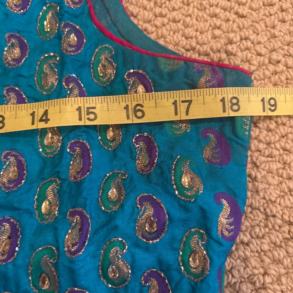 3 Piece Salwar Suit - Picture 5 of 8